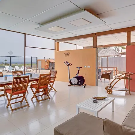 Oneida Villa *